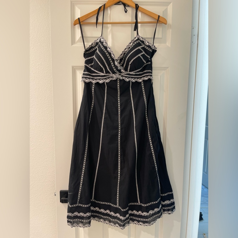 WHITE HOUSE BLACK MARKET Embroidered Halter Dress 6